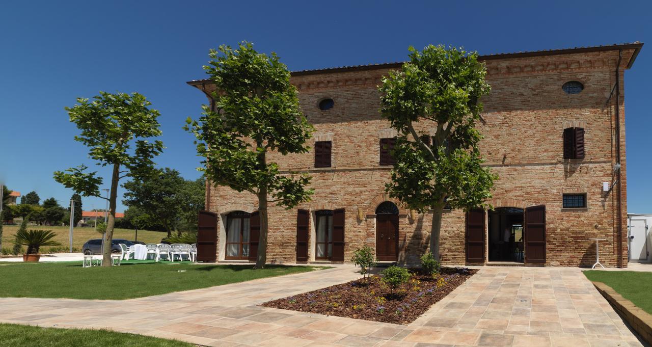 Villa Resort Tre Castelli Trecastelli Exterior foto